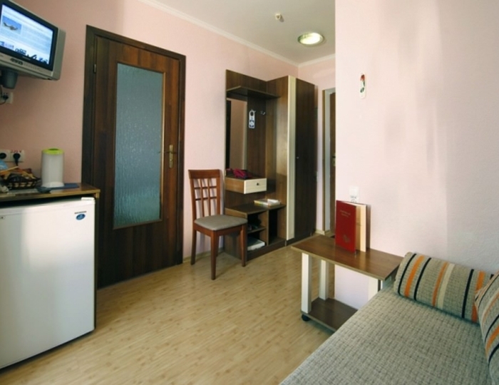 1-мест.(разм. в 2-мест.) 2-комн. студия плюс, корп. 2 - Санаторий «Юрмино» Саки